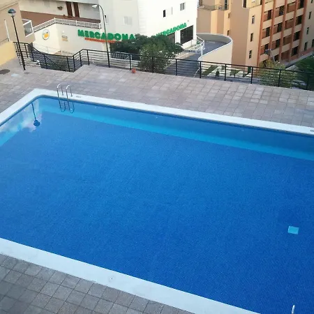 Caletillas Alan ,aire, Parking, Wifi شقة *